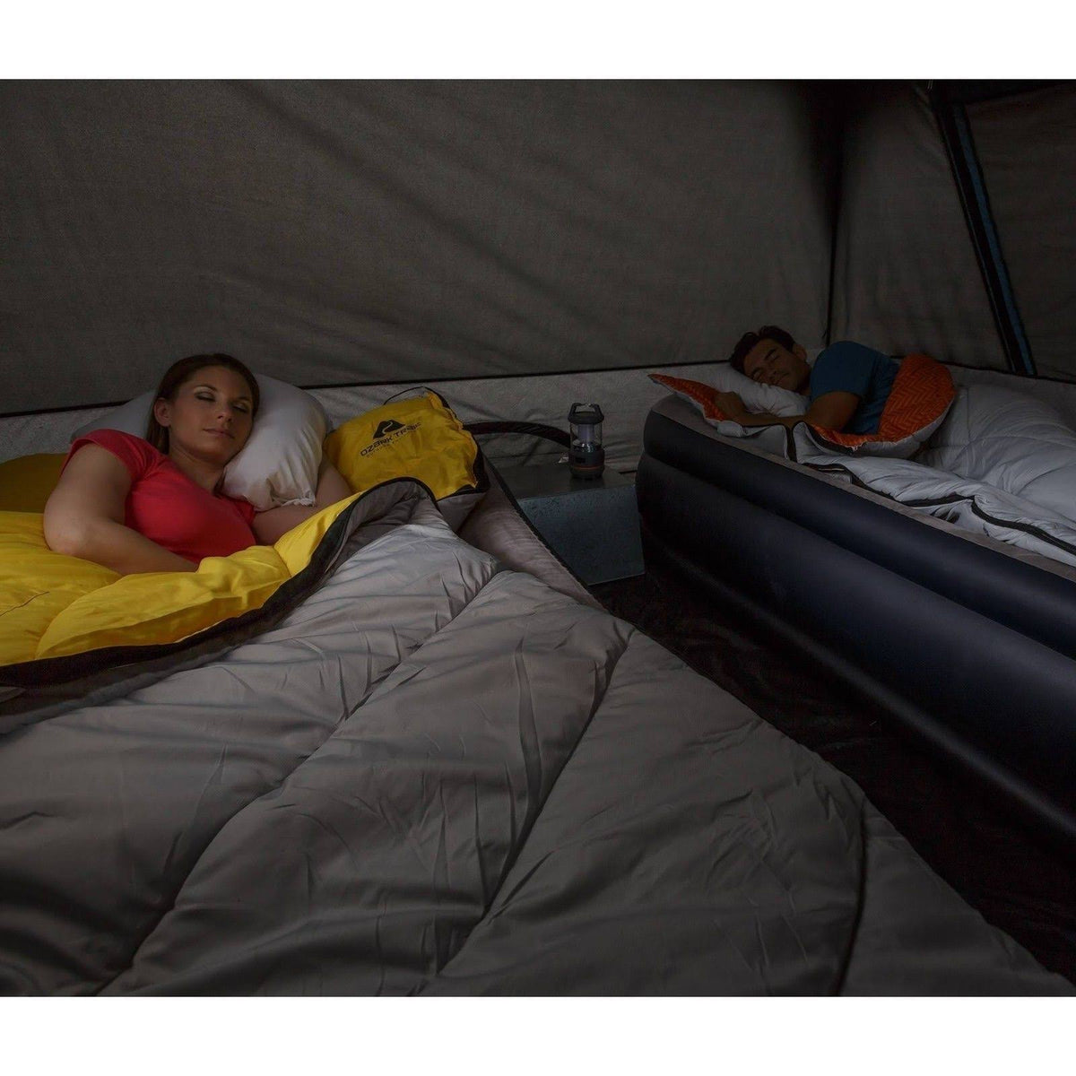 10-Person Dark Rest Instant Cabin Tent Y19272