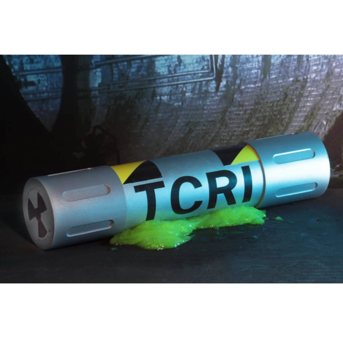 Mutagen Canister Prop Replica H6922