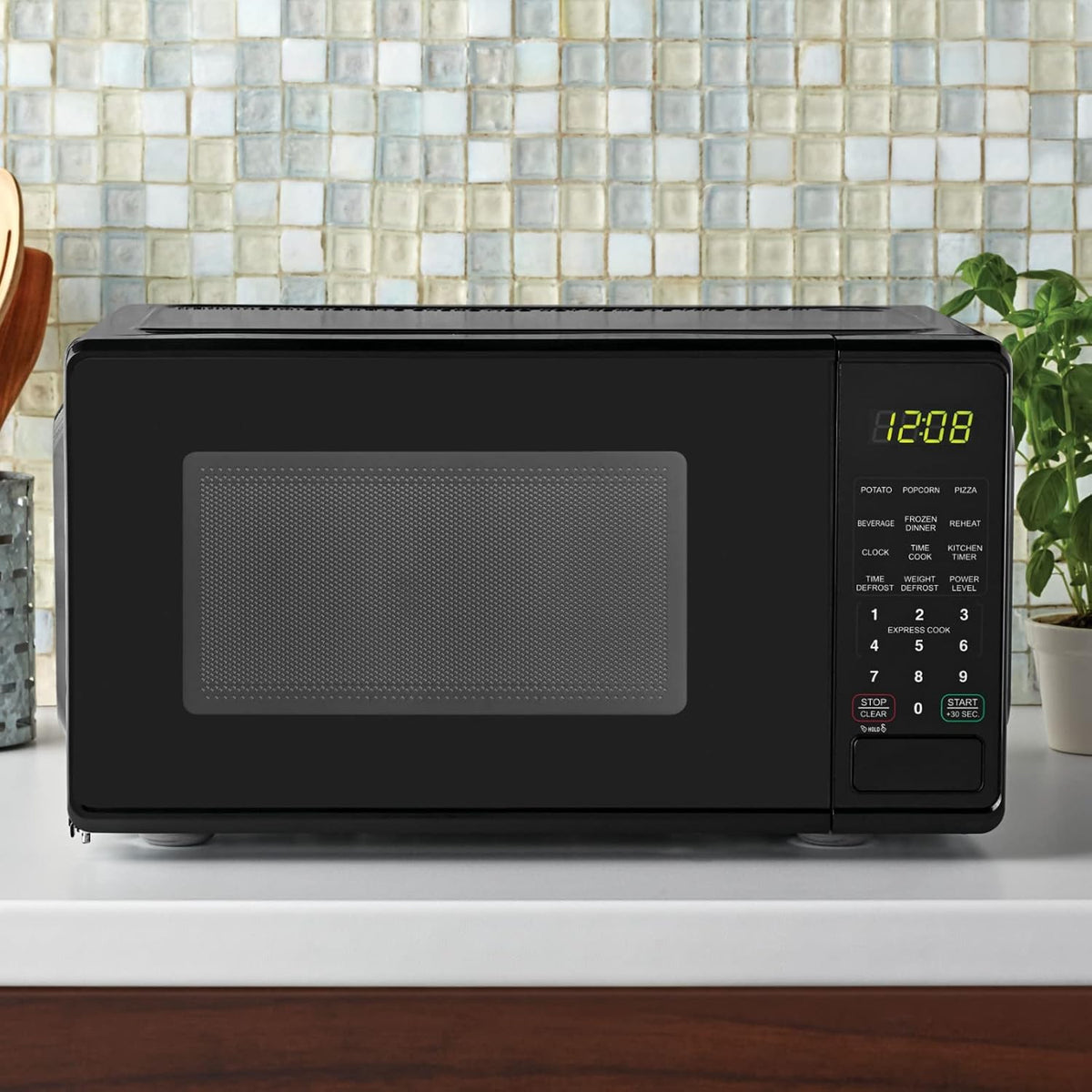 0.7 Cu ft Compact Countertop Microwave Oven, Black E515