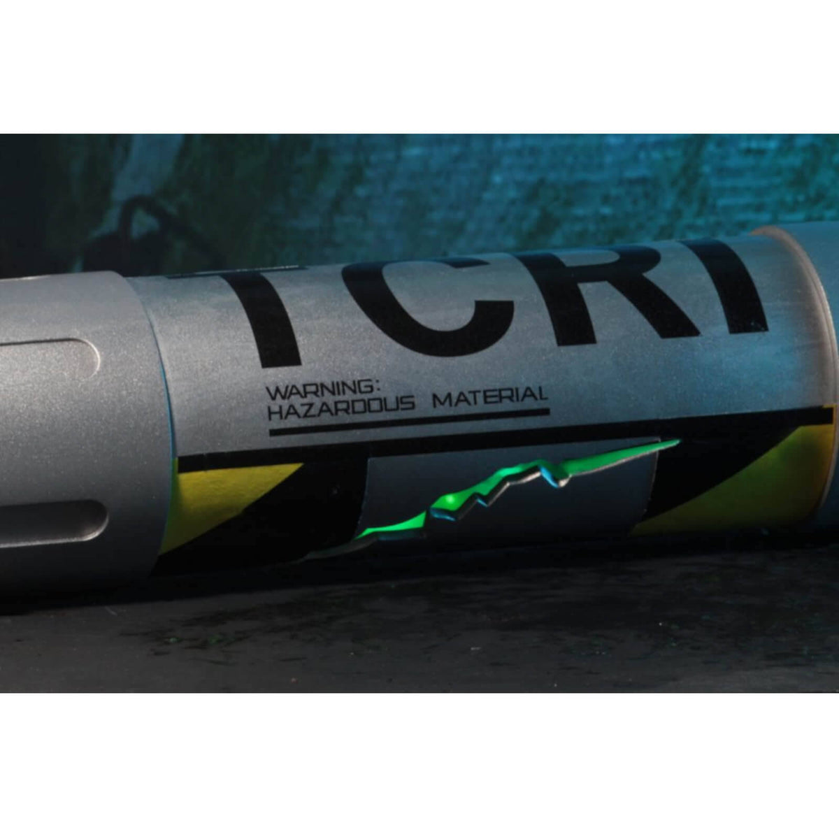 Mutagen Canister Prop Replica H6922